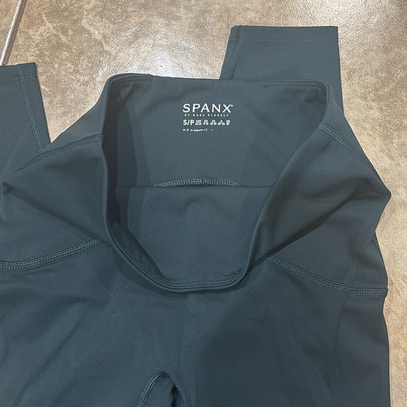 SPANX Dark Green Leggings - Picture 2 of 3